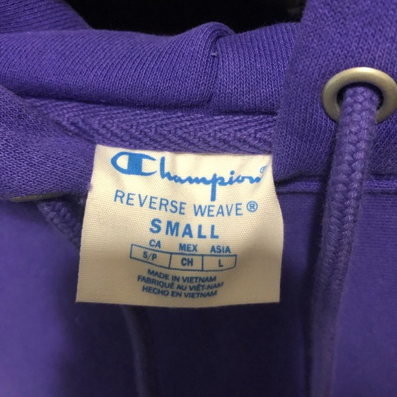 Purple champion hoodie - Picture 3 of 4